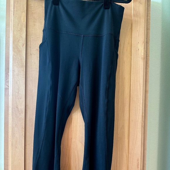 Lululemon Align Leggings with pockets, black, 28, size 8 - Picture 1 of 3